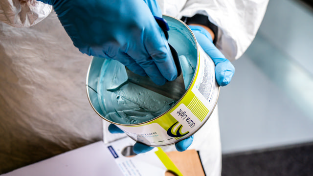 GAP 31 - Polyester putty UL Azure 1kg + hardener - ultra light