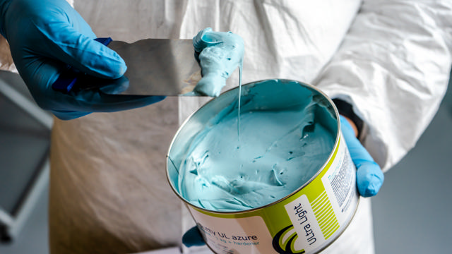 GAP 31 - Polyester putty UL Azure 1kg + hardener - ultra light