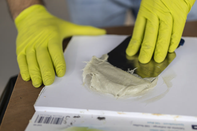 GAP 40 - Polyester putty 1.8kg + hardener - fiber