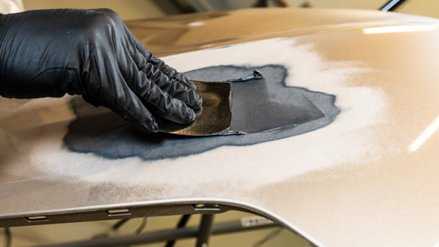 GAP 70 - Plastfill-Polyester putty for plastic- 1 kg + hardener