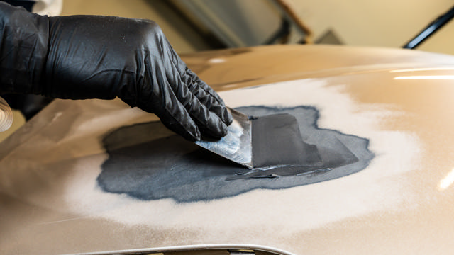 GAP 70 - Plastfill-Polyester putty for plastic- 1 kg + hardener