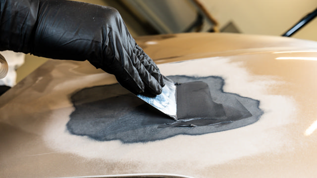 GAP 70 - Plastfill-Polyester putty for plastic- 1 kg + hardener